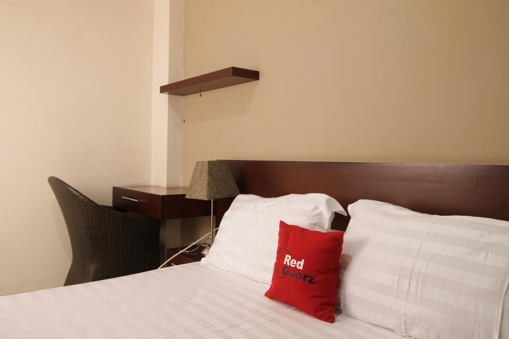 Reddoorz Plus Near Ambassador Mall Jakarta Exteriör bild